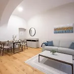 Apartment Diamond