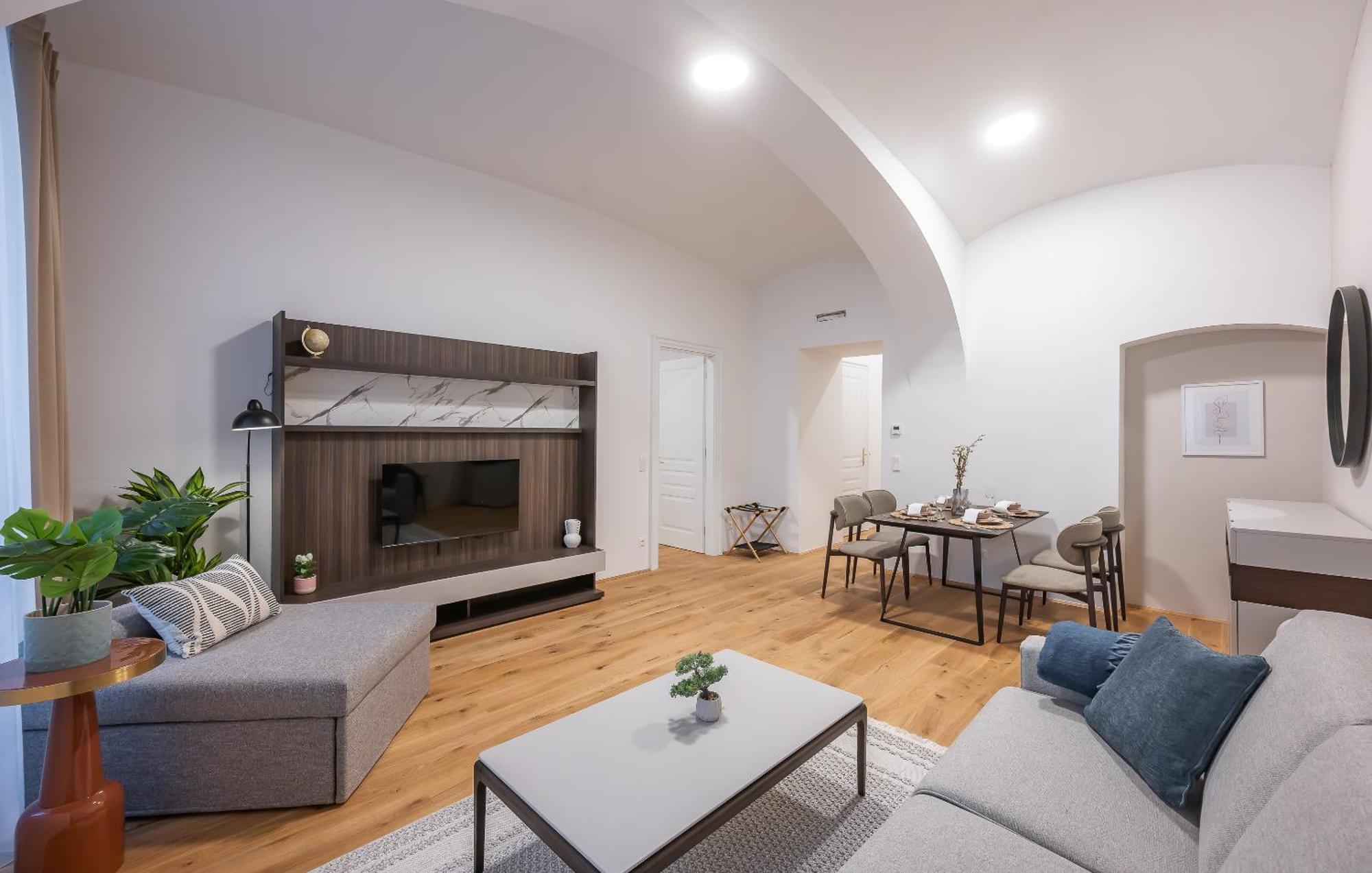 Diamond Apartment