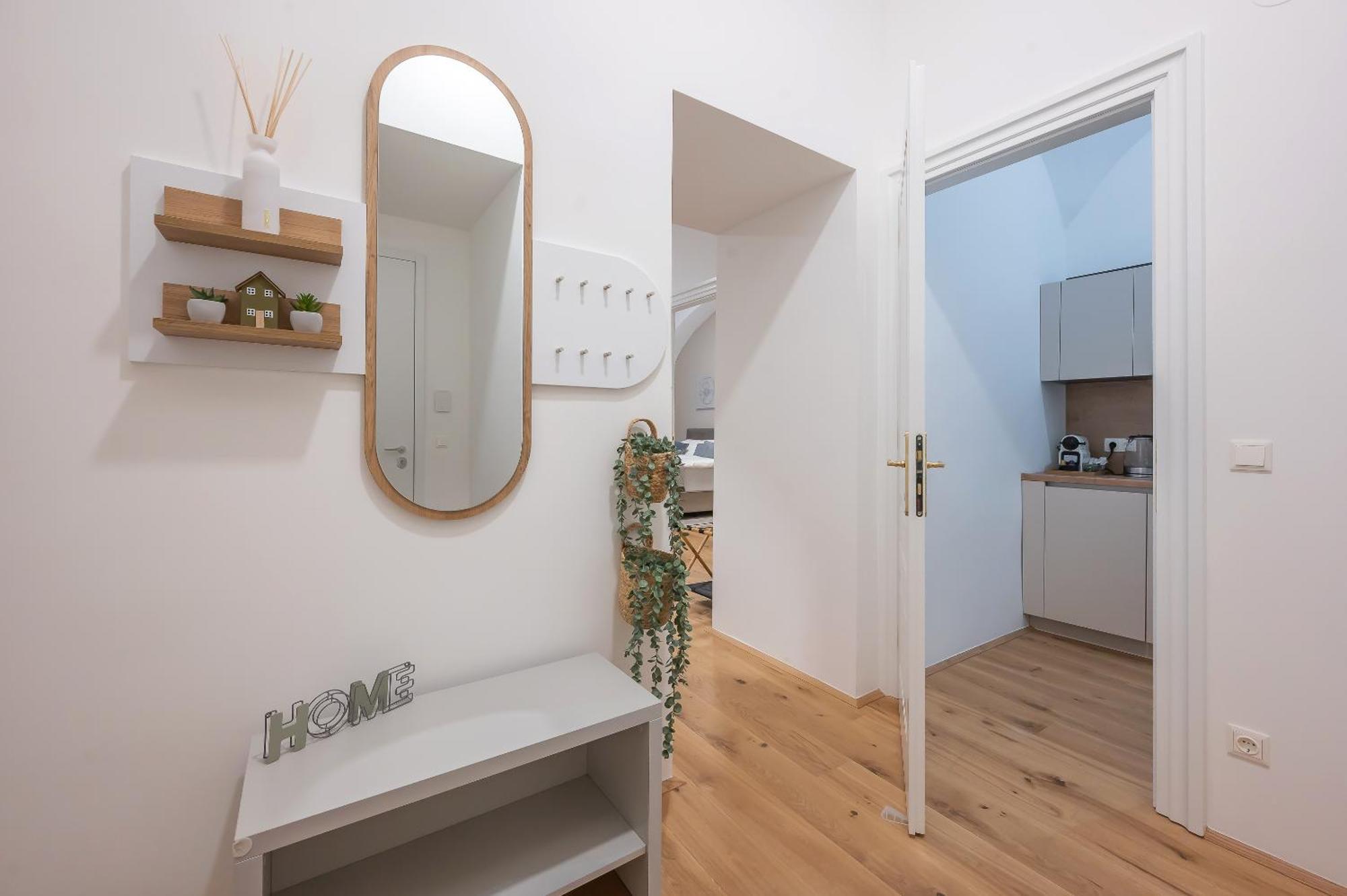 Diamond Apartment